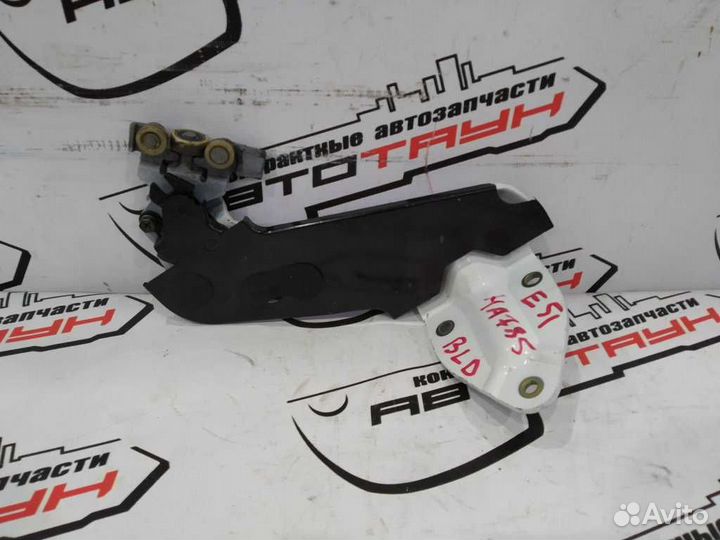 Ролик сдвижной двери nissan elgrand E51 ME51 MNE51