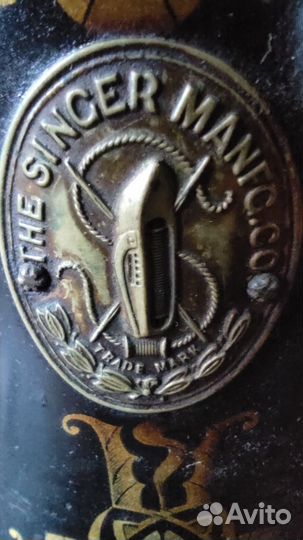 Швейная машина 