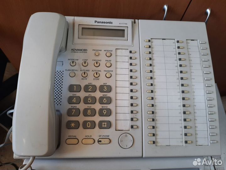 Мини-атс Panasonic KX-TEM824 RU, системный телефон