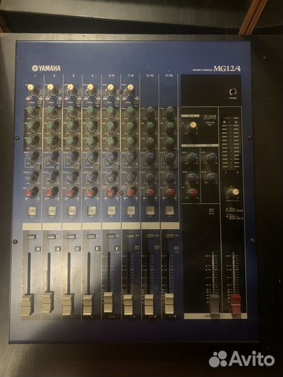 Микшер yamaha M12/4 (б/у)
