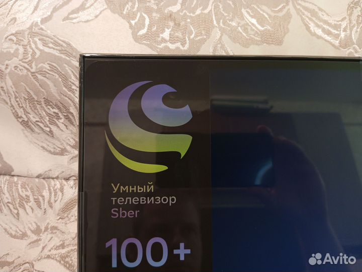 Новый безрамочный телевизор 32 смарт тв smart tv