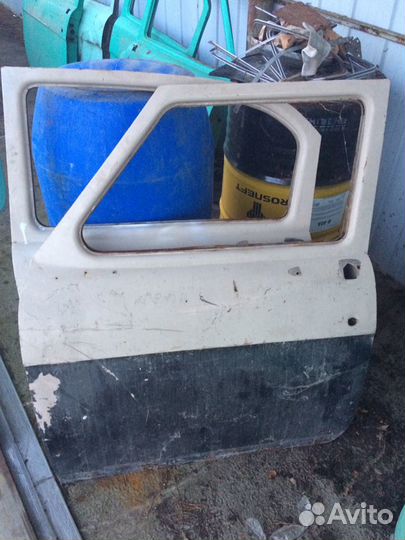 Газ 21 Двери в хорошем состоянии