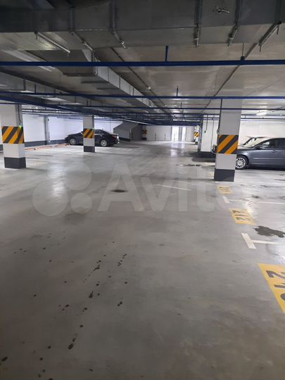 Машиноместо, 16 м²