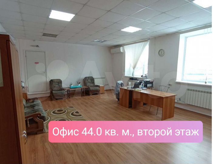 Торговая площадь, 65 м²