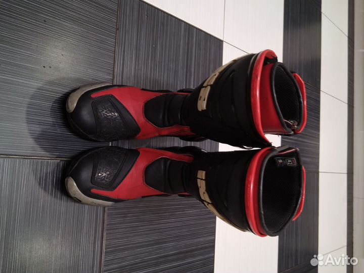 Мотоботы дорожные IXS