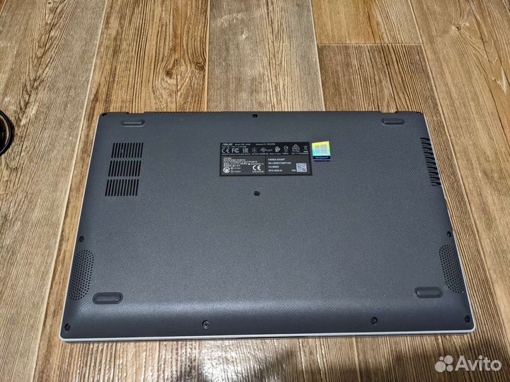 Ноутбук Asus d409ad