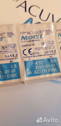 Клнтактные линзы 30 шт 1-day Acuvue Moist -04.50