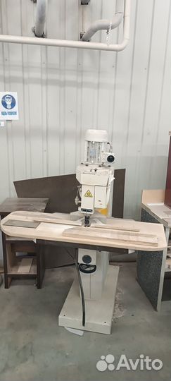 Фрезерный станок по дереву ручной