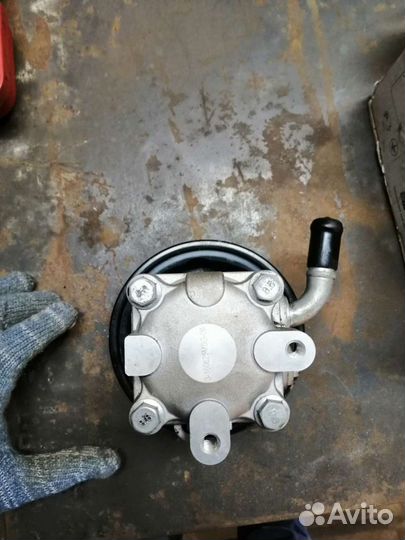 Насос гидроусилителя infiniti EX35 J50, FX35