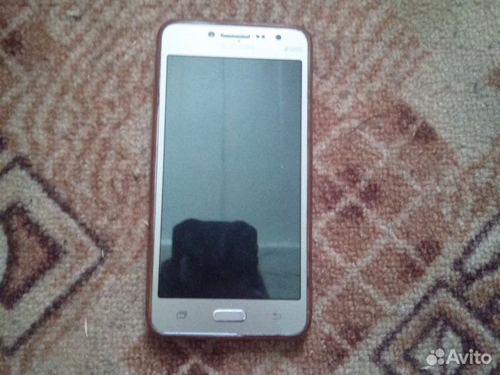 Телефон Samsung