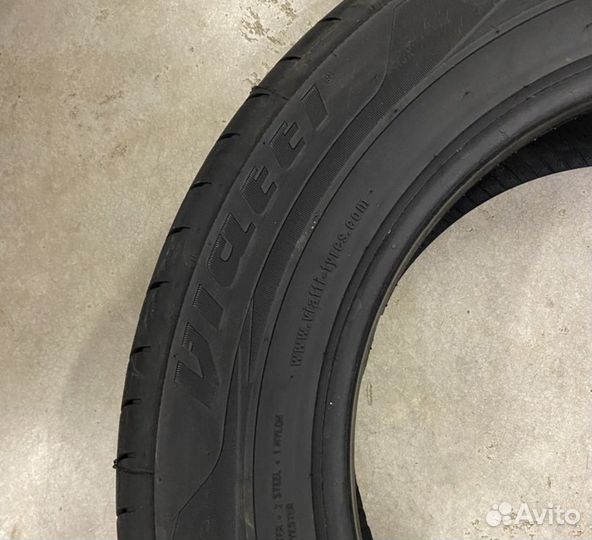 Viatti Strada 2 (V-134) 195/65 R15 95V