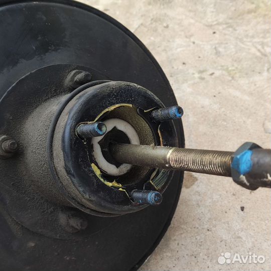 Вакуумный усилитель тормозов Audi 80 B3 B4