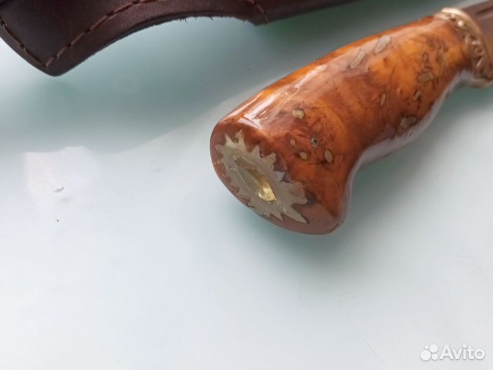 Нож из дамасской стали