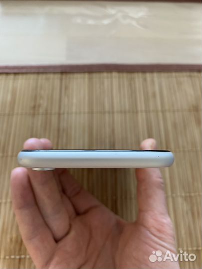 iPhone Xr, 128 ГБ