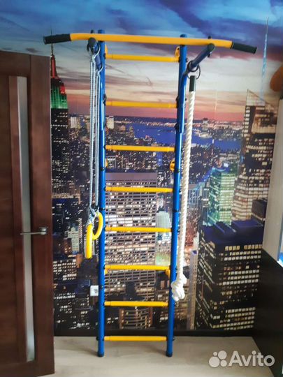 Шведская стенка с турником и брусьями бу