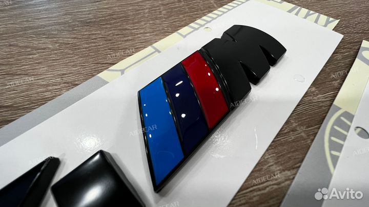 Надпись на багажник BMW - X3M, X4M Металл / Краска