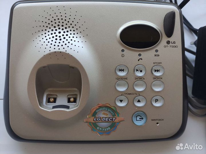 Цыфровой домашний радиотелефон с автоответчиком