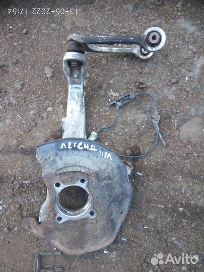 Кулак поворотный передний Хонда Легенд 2007 год