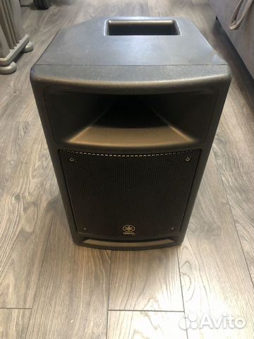 Акустика Yamaha stagepas 300