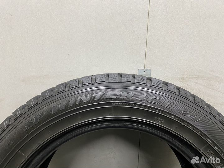 Dunlop SP Winter Ice 01 235/55 R17