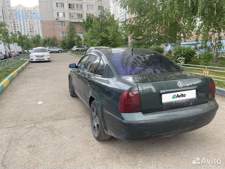 Volkswagen Passat 2.3 МТ, 1998, 313 000 км