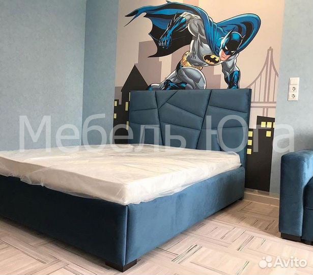 Кровать