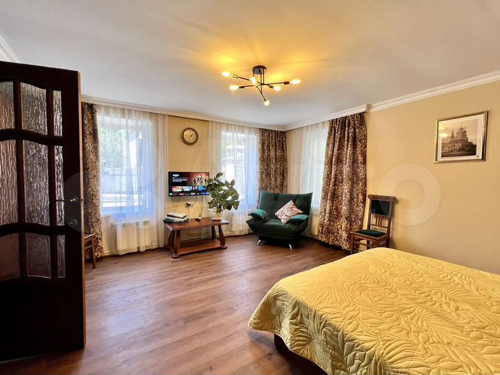 2-к. квартира, 65 м², 1/1 эт.