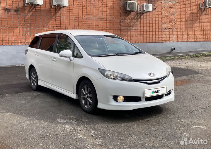 Toyota Wish 1.8 CVT, 2013, 94 000 км