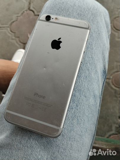 Телефон iPhone 6
