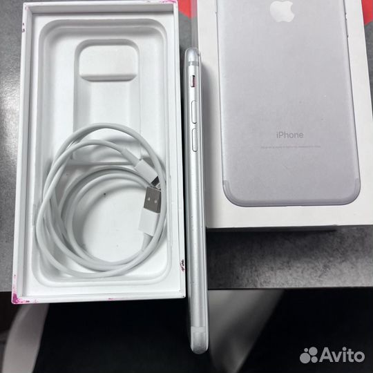 iPhone 7, 32 ГБ
