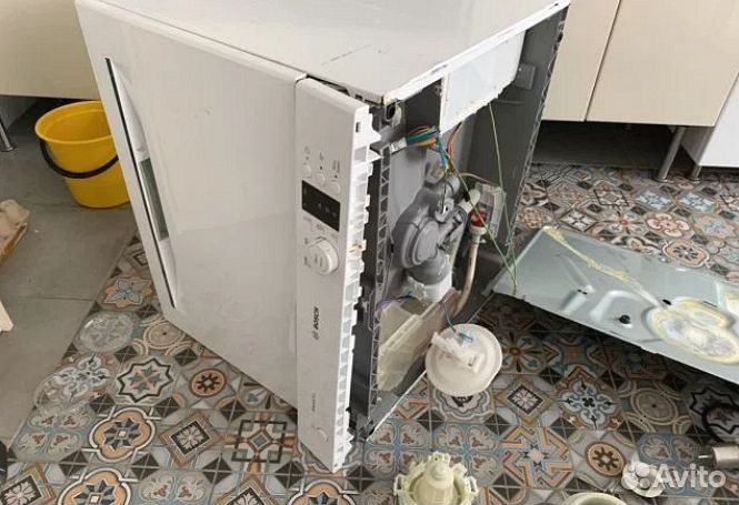 Ремонт стиральных посудомоечных машин Холодильники