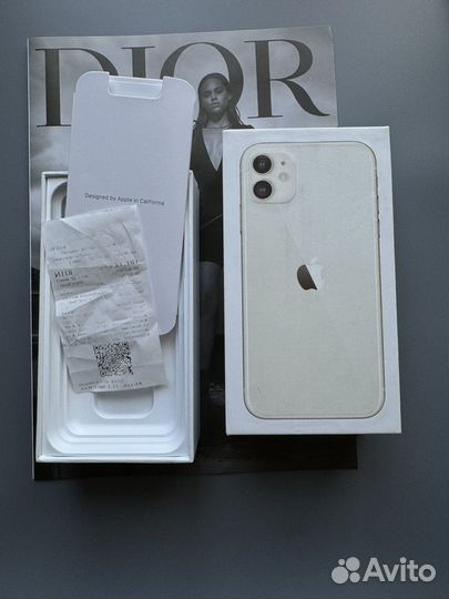 iPhone 11, 64 ГБ