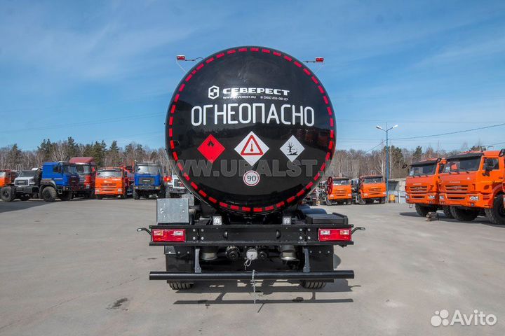 Полуприцеп химическая цистерна УралСпецТранс 946514, 2023