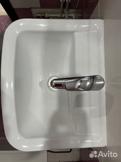 Раковина с пьедесталом