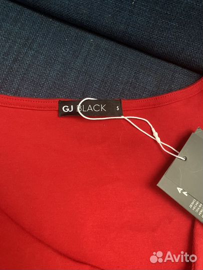 Красный топ новый