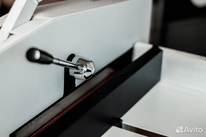 Резак гильотина для бумаги