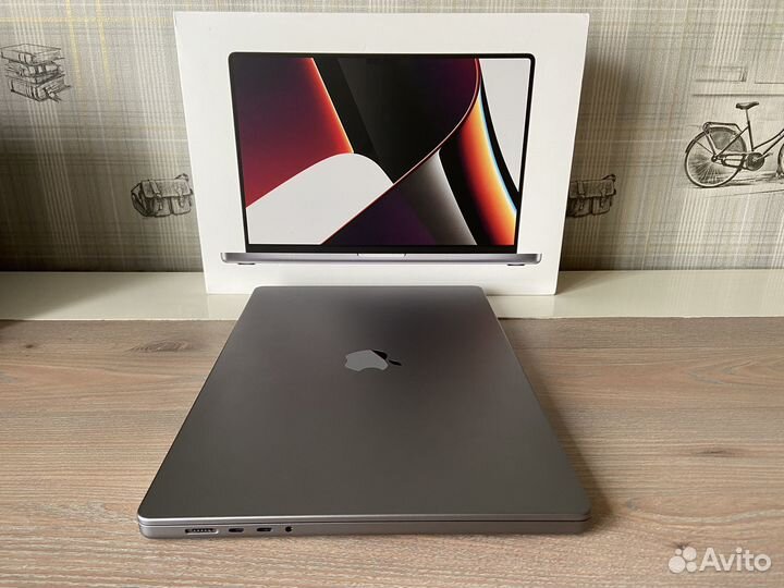 MacBook Pro 16 2021 M1 Pro 16gb / 512gb Space Gray