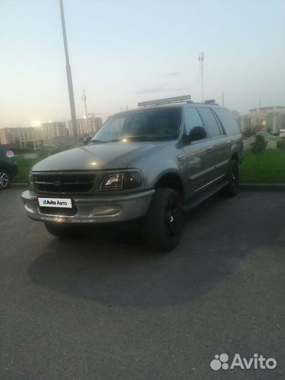 Ford Expedition 5.4 AT, 1998, 170 000 км