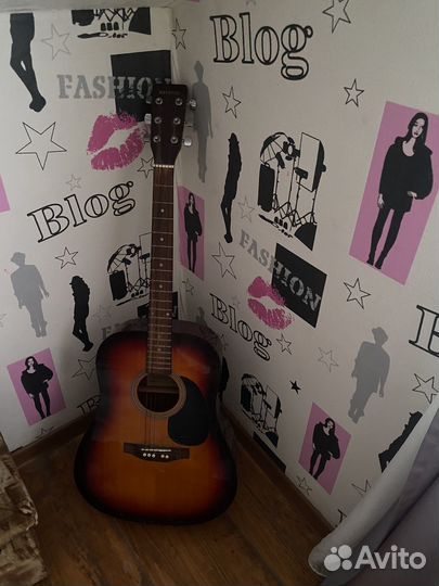 Акустическая гитара