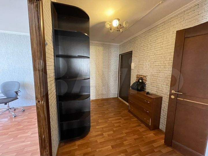 2-к. квартира, 60 м², 13/16 эт.