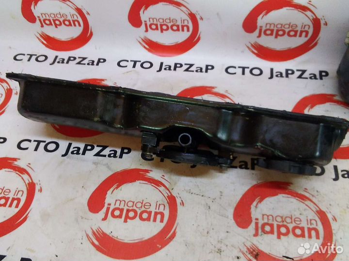 Клапанная крышка CD20T Nissan