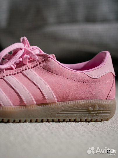 Кроссовки adidas bermuda pink glow розовые