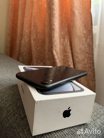 iPhone Xr, 128 ГБ