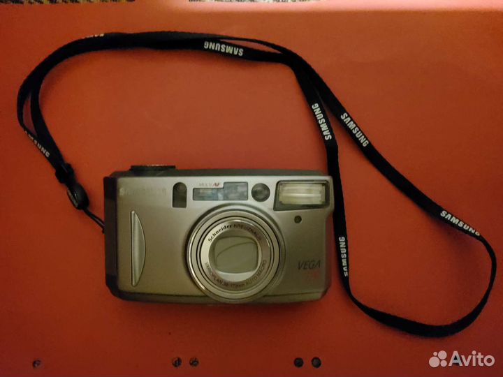 Плёночный фотоаппарат samsung Vega 170,и olympus