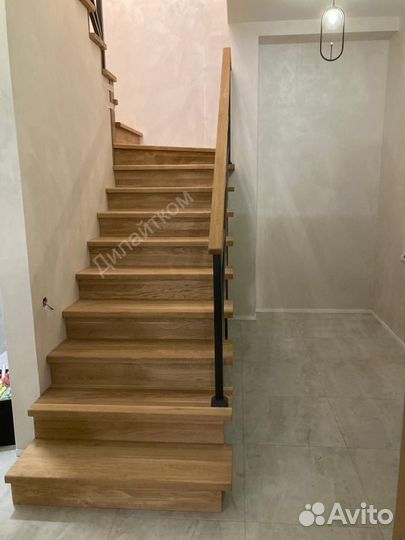 Лестница металлическая с отделкой