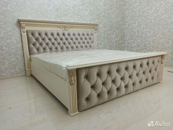 Кровать двухспальная