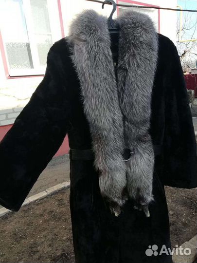Шуба мутоновая с воротником чернобурки 46 р