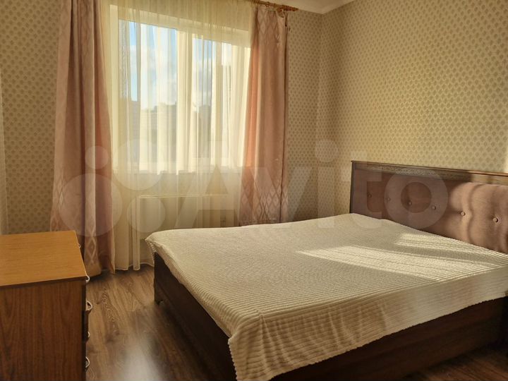 2-к. квартира, 64 м², 9/16 эт.