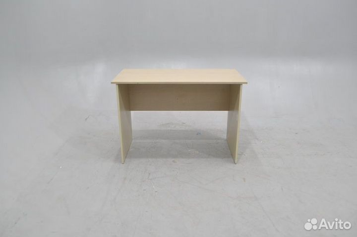 Офисная мебель стол