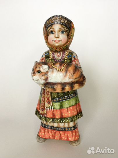 Фигурка деревянная ручная работа девочка С котом